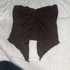 Twist tube top